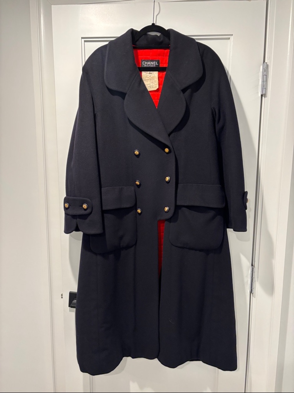 CHANEL Boutique Vintage Navy Wool Coat size 40